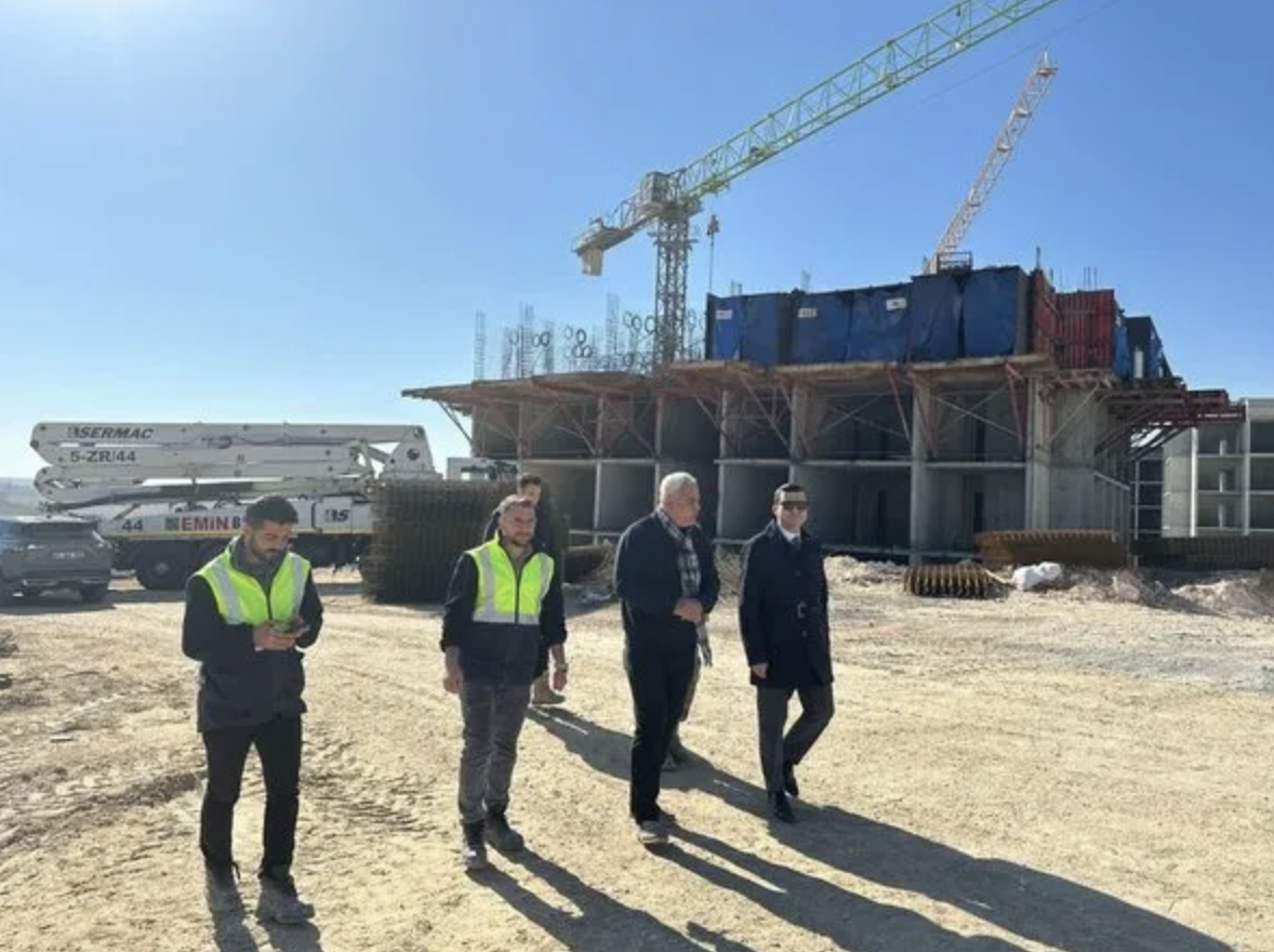 Şanlıurfa İli Bozova ilçesine 575 Deprem Konutu İnşaatı  Ve Altyapı Çevre Düzenlemesi İşi